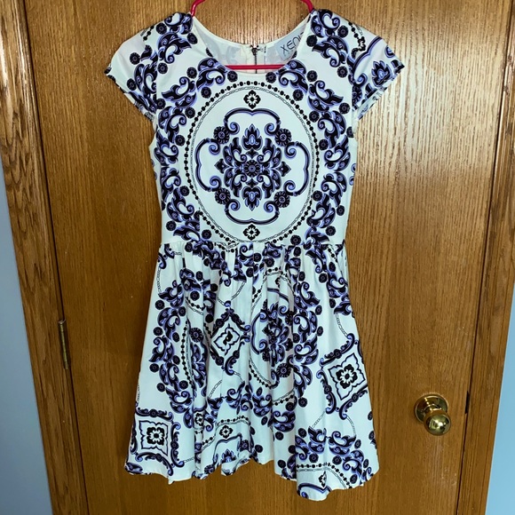 Xenia Boutique Dress size 8 - Picture 1 of 6